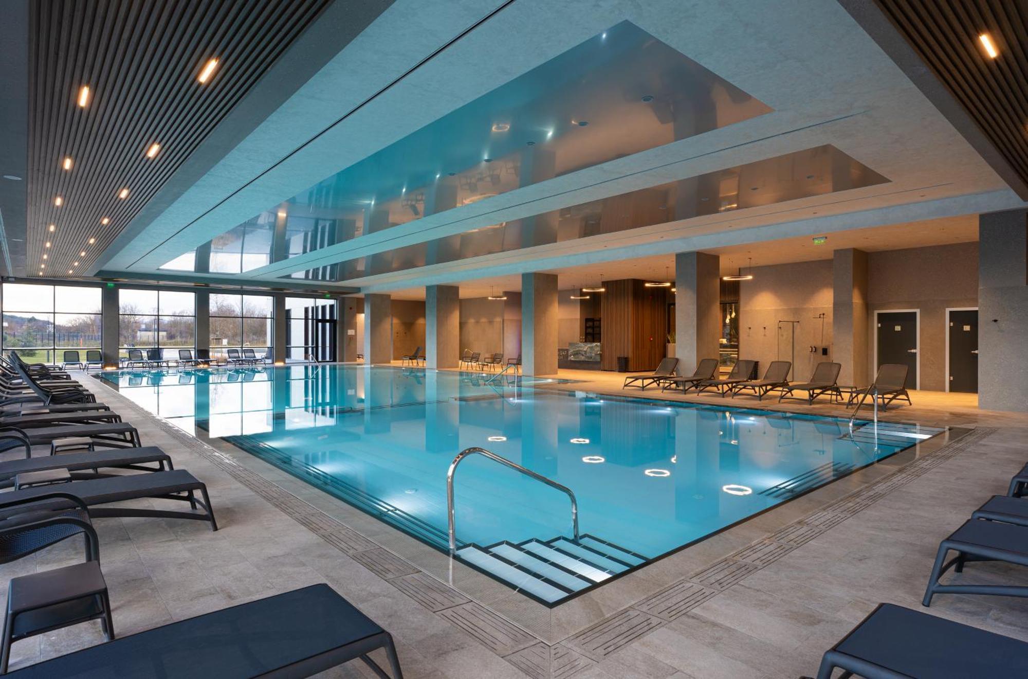 Atmosphere Balneo Hotel & Spa Павел-Баня Экстерьер фото